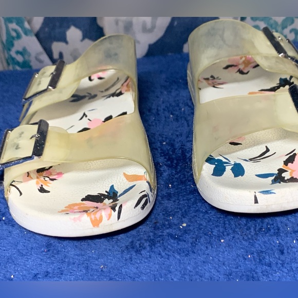 Jessica Simpson Sandals 🩴 - Picture 9 of 13